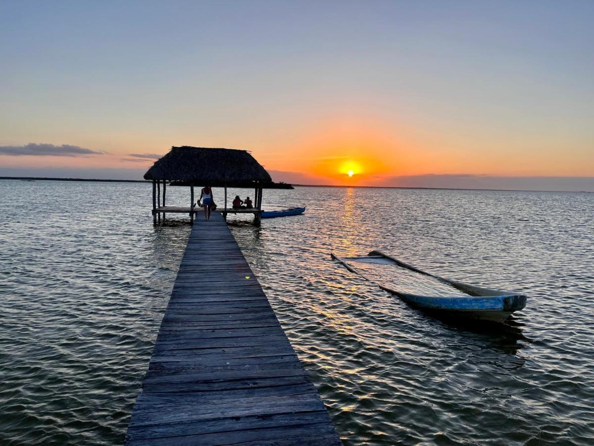 Dos Mares Barefoot Hotel El Cuyo Exteriör bild